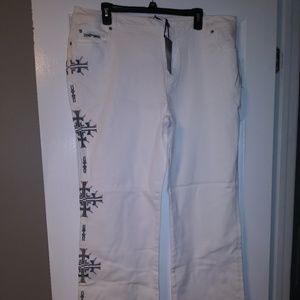 Monroe and Main White tribal jeans